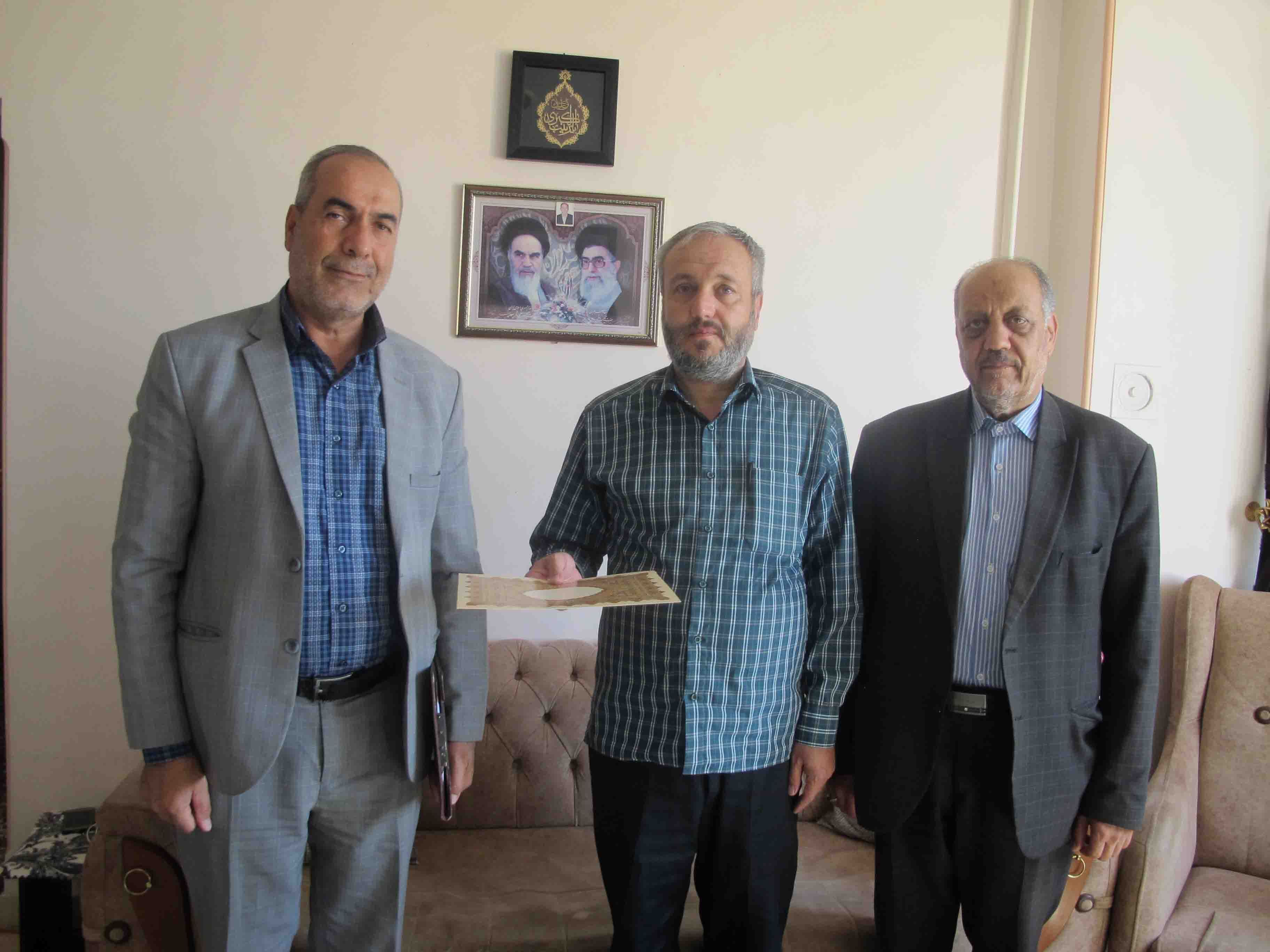 دیدار رئیس کانون بازنشستگان استان مرکزی با 6 نفر از پیشکسوتان