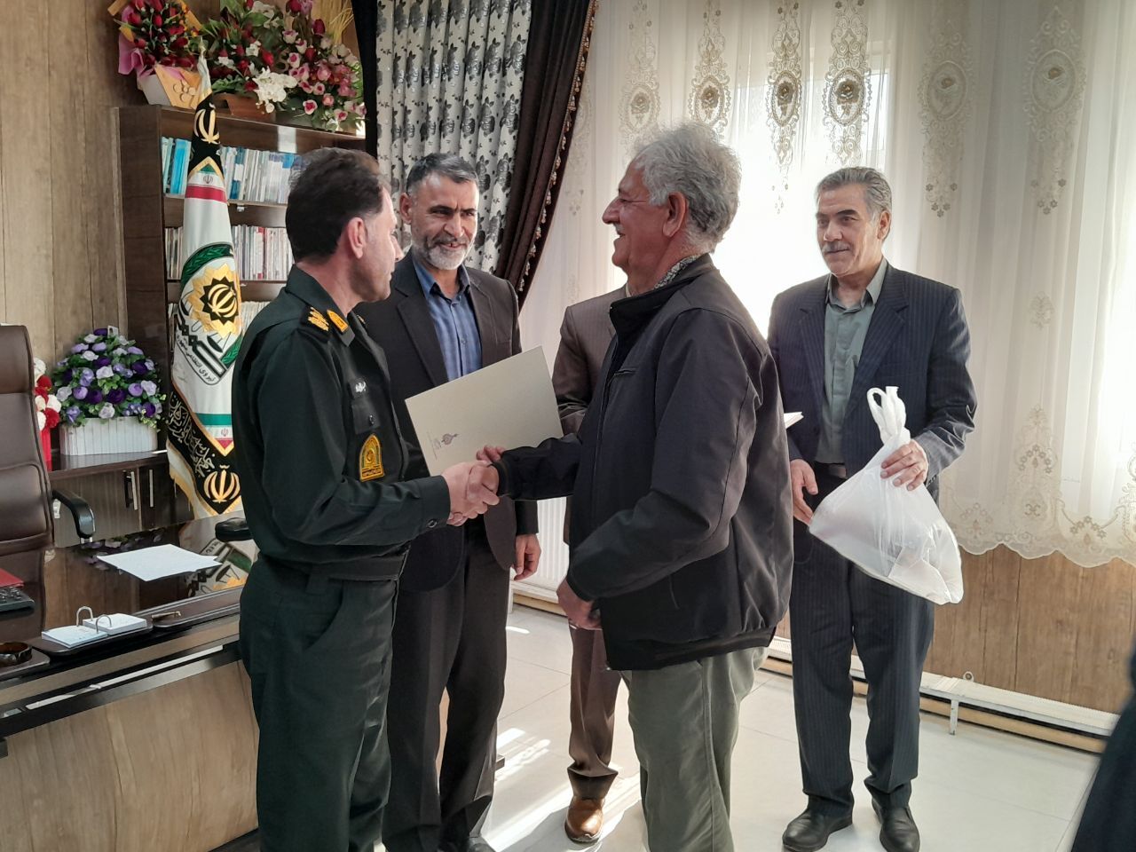 دیدار با ۱۰پیشکسوت بازنشسته ومستمری بگیر شهرستان سنقر