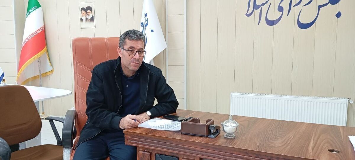 دیدار  مسئولان دفاتر نمایندگی کانون بازنشستگان نیروهای مسلح مهاباد با نماینده مجلس شورای اسلامی