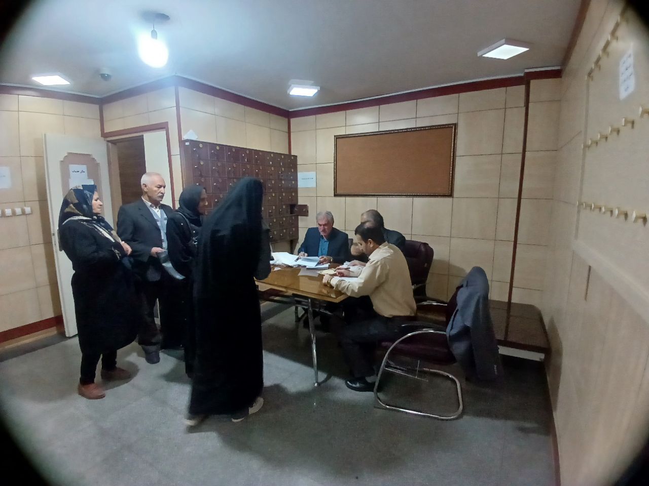 برگزاري ضیافت خانوادگی بازنشستگان انتظامی استان کرمانشاه با حضور ۶۰ نفربازنشسته و خانواده آنها. برگزاري ضیافت خانوادگی بازنشستگان انتظامی استان کرمانشاه با حضور ۶۰ نفربازنشسته و خانواده آنها.