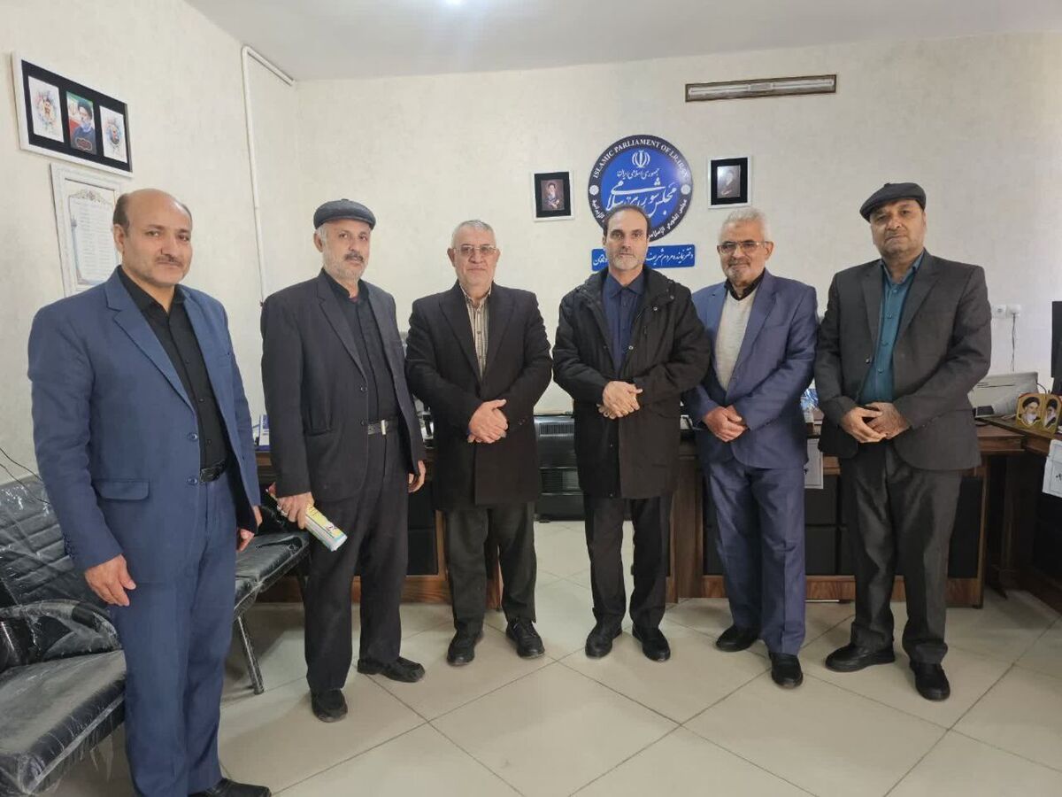 برگزاری جلسه تعاملی مسئولان کانونهای نیروهای مسلح با نماینده مردم شهرضا و دهاقان در مجلس شورای اسلامی برگزاری جلسه تعاملی مسئولان کانونهای نیروهای مسلح با نماینده مردم شهرضا و دهاقان در مجلس شورای اسلامی