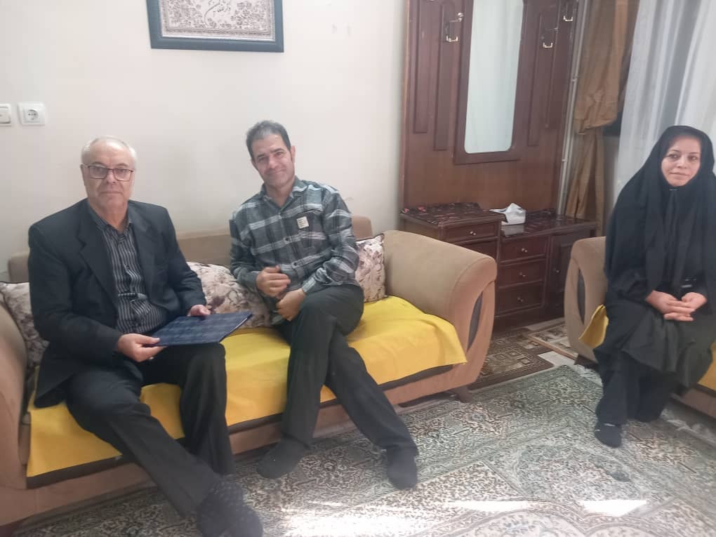 دیدار با سه تن از اعضای وابسته شهرستان کرج دیدار با سه تن از اعضای وابسته شهرستان کرج